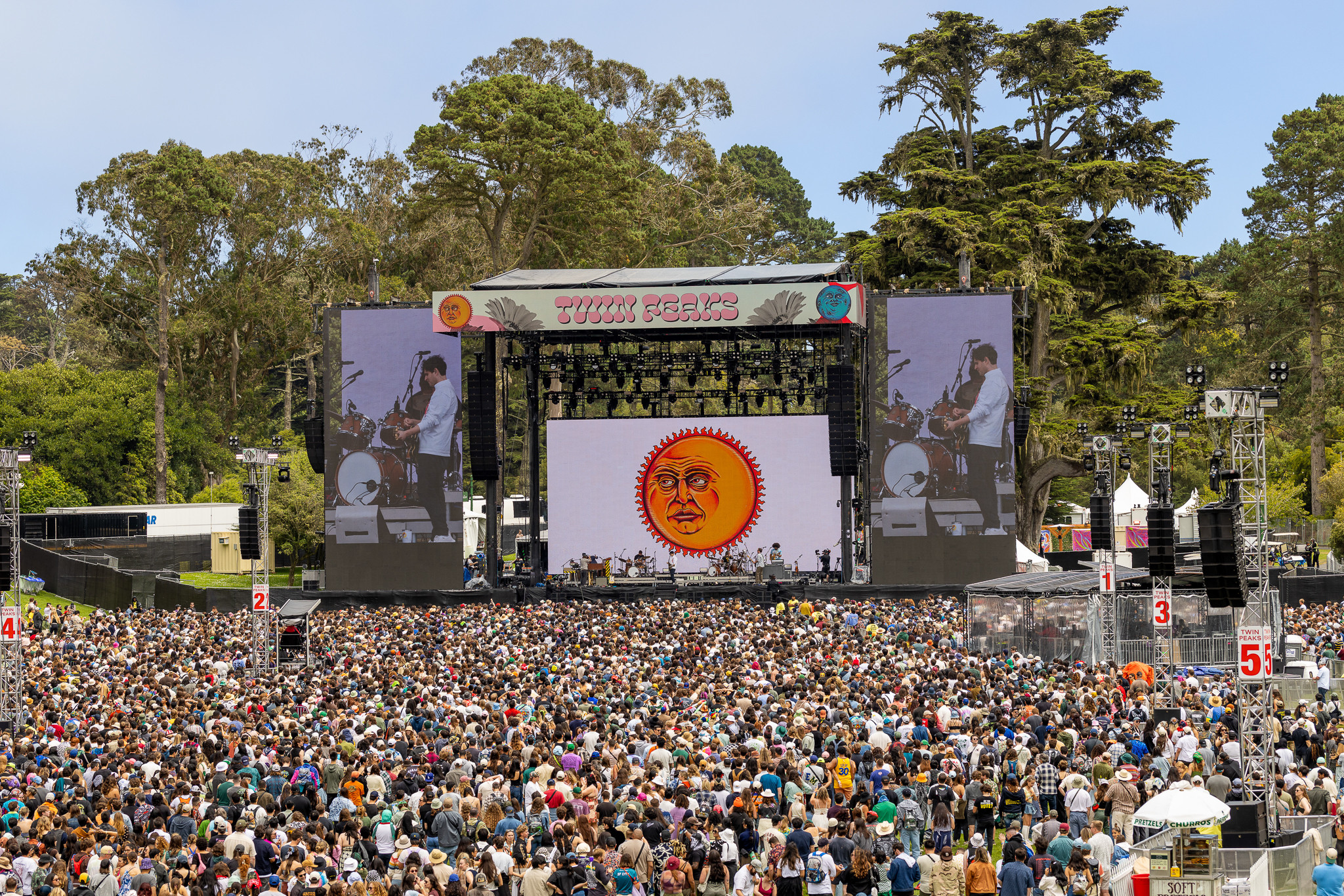 Vampire Weekend - 2025